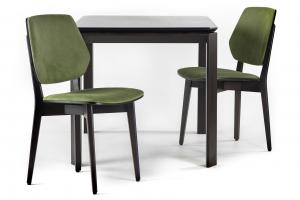 Столы и стулья в наличии, фото